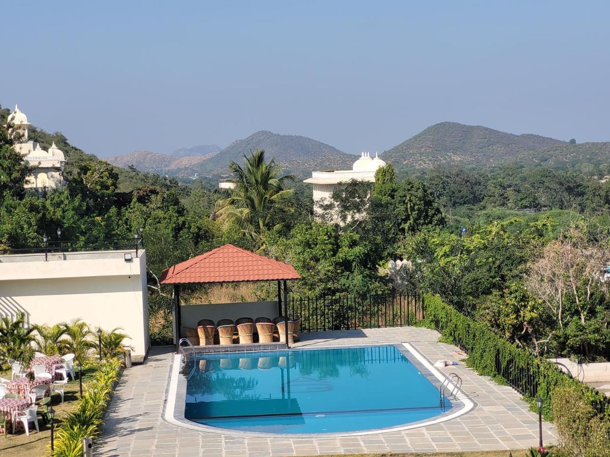 Aura Gold Resort Udaipur Exterior foto
