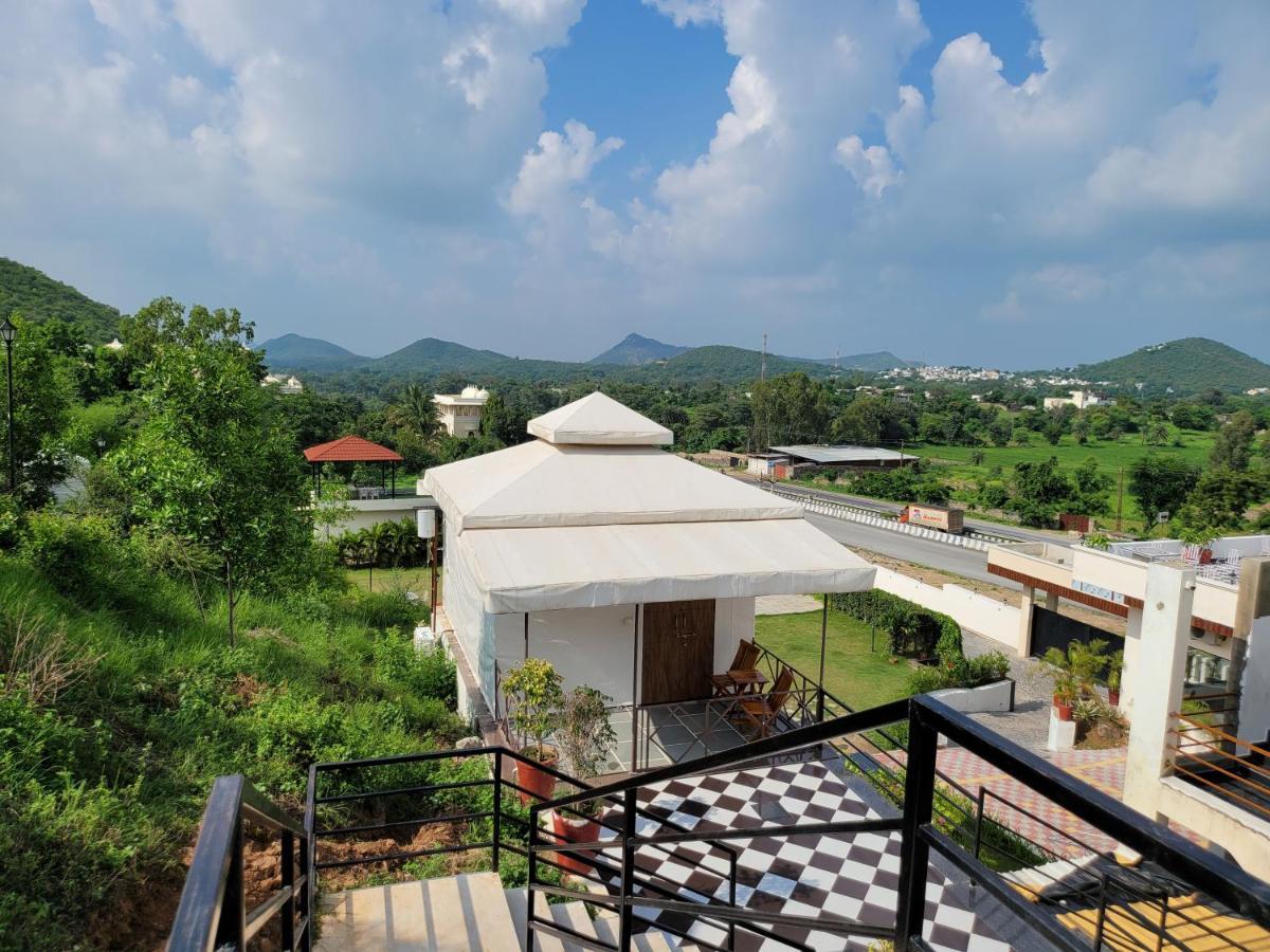 Aura Gold Resort Udaipur Exterior foto